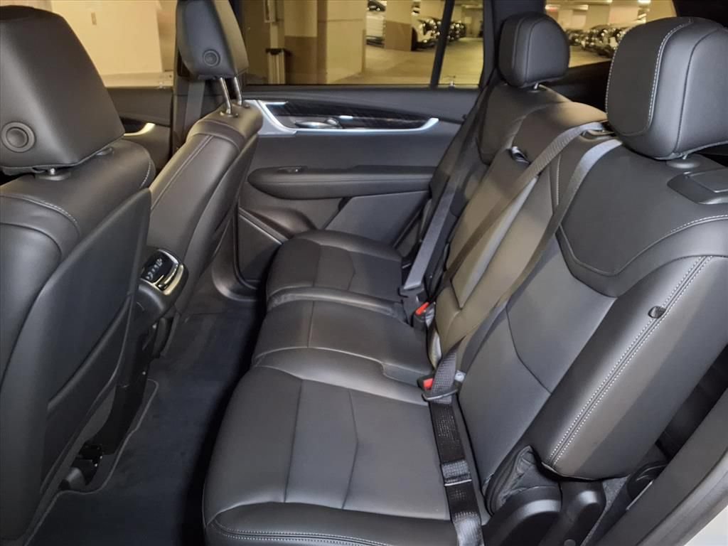New 2025 Cadillac XT6 Premium Luxury FWD image 14