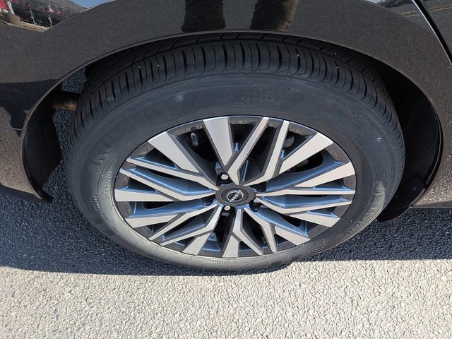 Used 2025 Nissan Altima 2.5 SV image 9