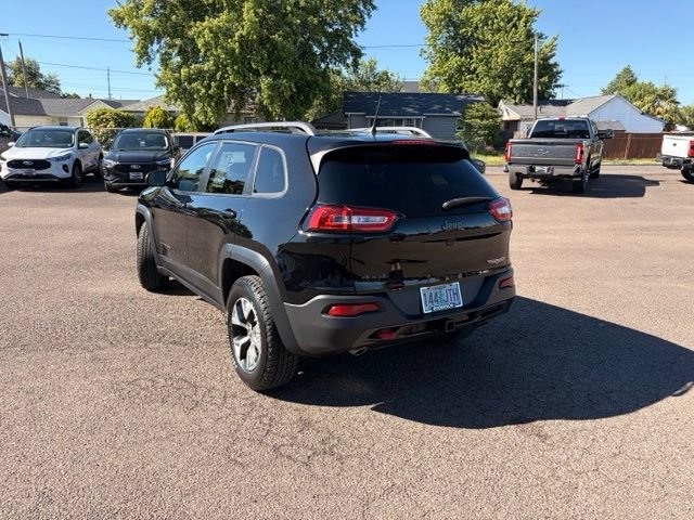 Used 2017 Jeep Cherokee Trailhawk w/ Comfort/Convenience Group AWD/4WD image 12