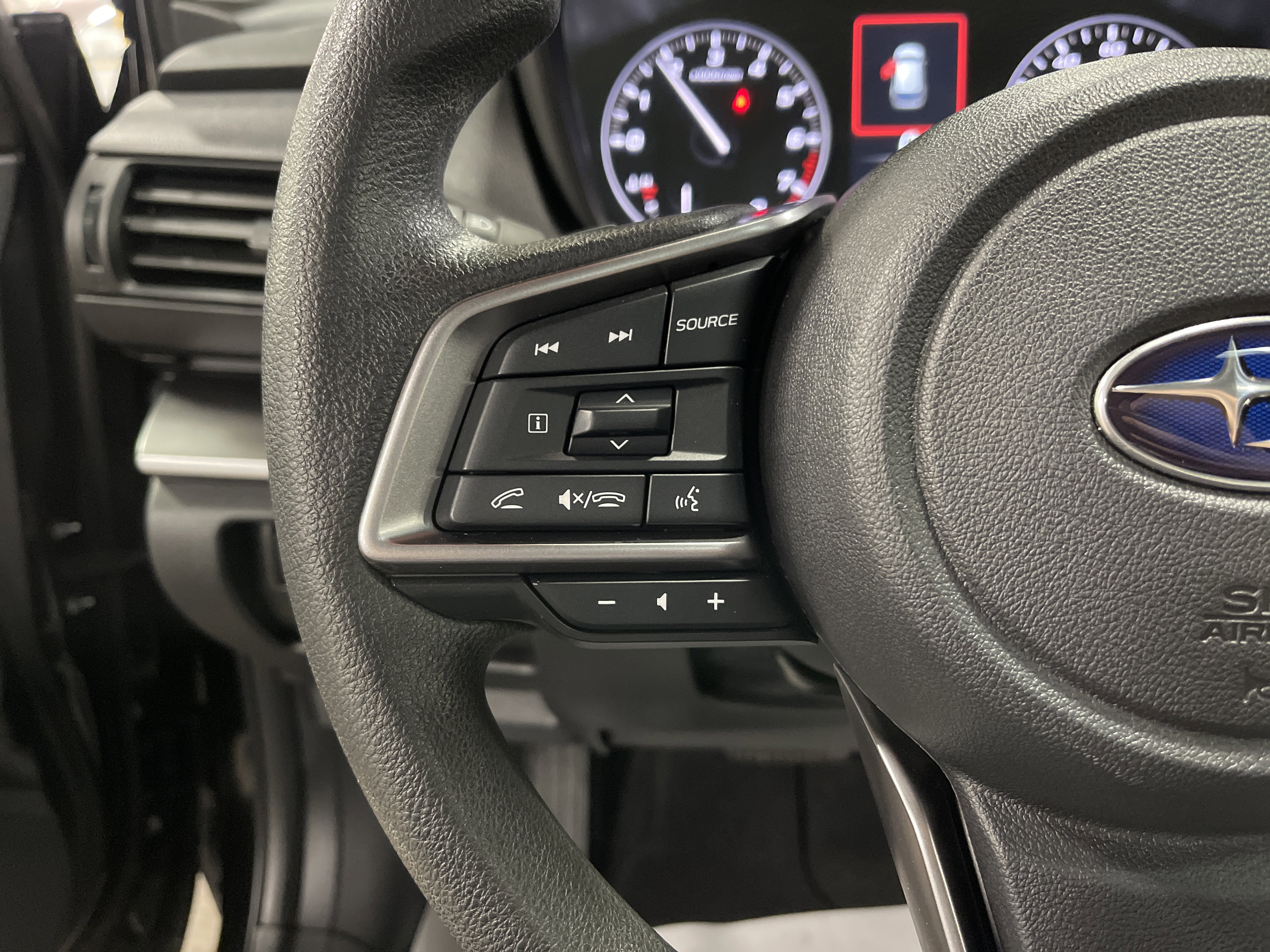 Used 2024 Subaru Impreza 2.0i Sport image 17