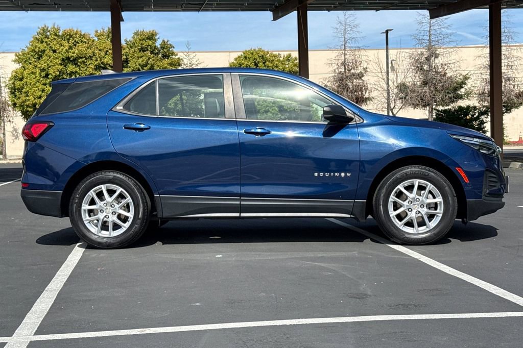 Used 2023 Chevrolet Equinox LS FWD image 10