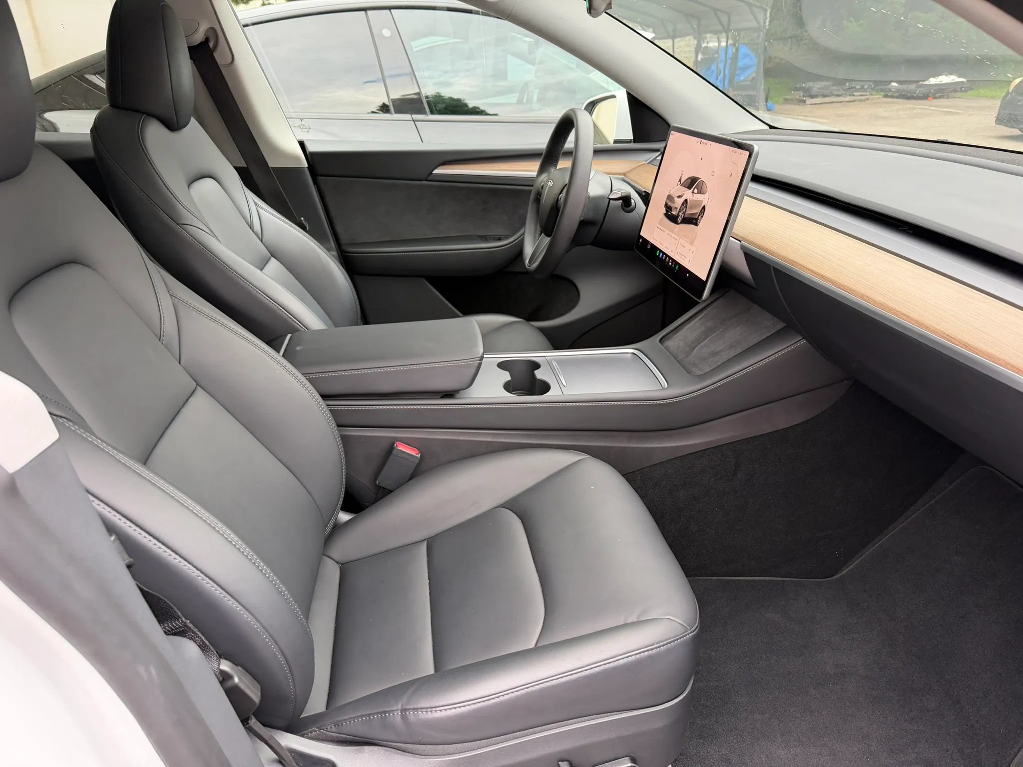 Used 2023 Tesla Model Y AWD image 22