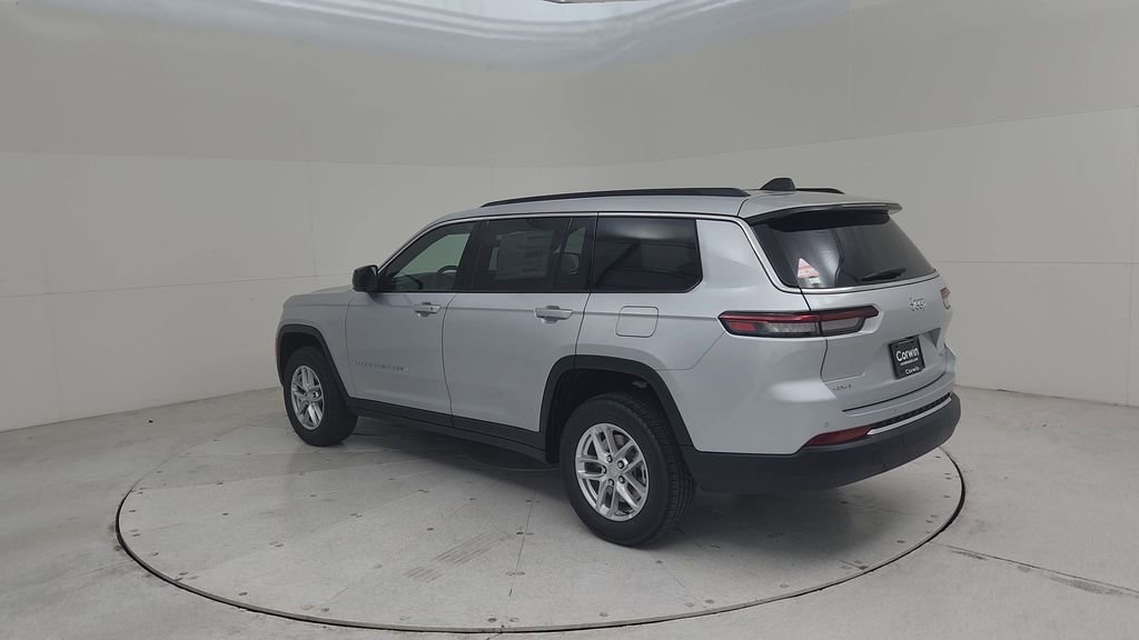 New 2025 Jeep Grand Cherokee L Laredo image 11