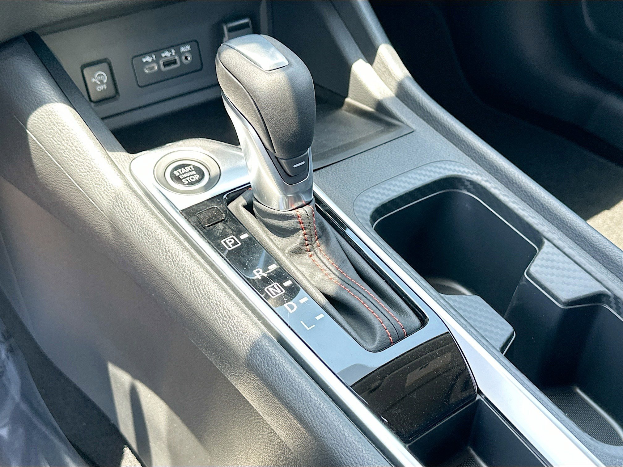 New 2025 Nissan Sentra SR w/ Midnight Edition image 11