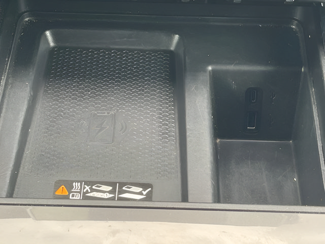 Used 2025 GMC Acadia Elevation FWD image 30
