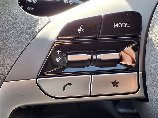 New 2025 Hyundai Elantra Blue image 23