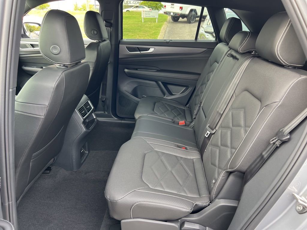 New 2026 Volkswagen Atlas Cross Sport SE image 24