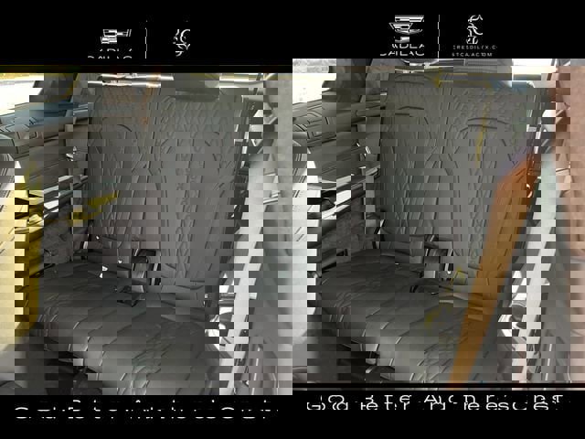 Used 2024 BMW X7 M60i w/ Executive Package image 30