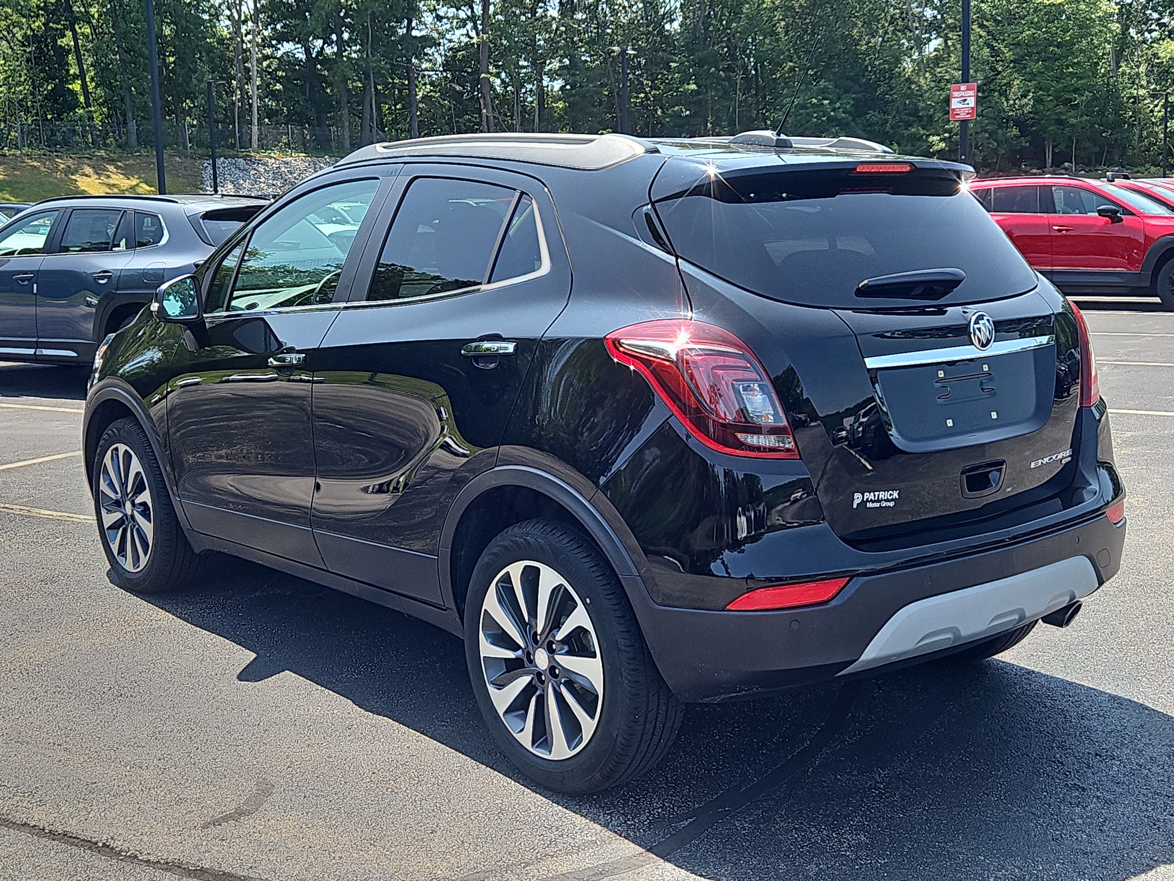 Used 2019 Buick Encore Essence w/ Safety Package II AWD/4WD image 23