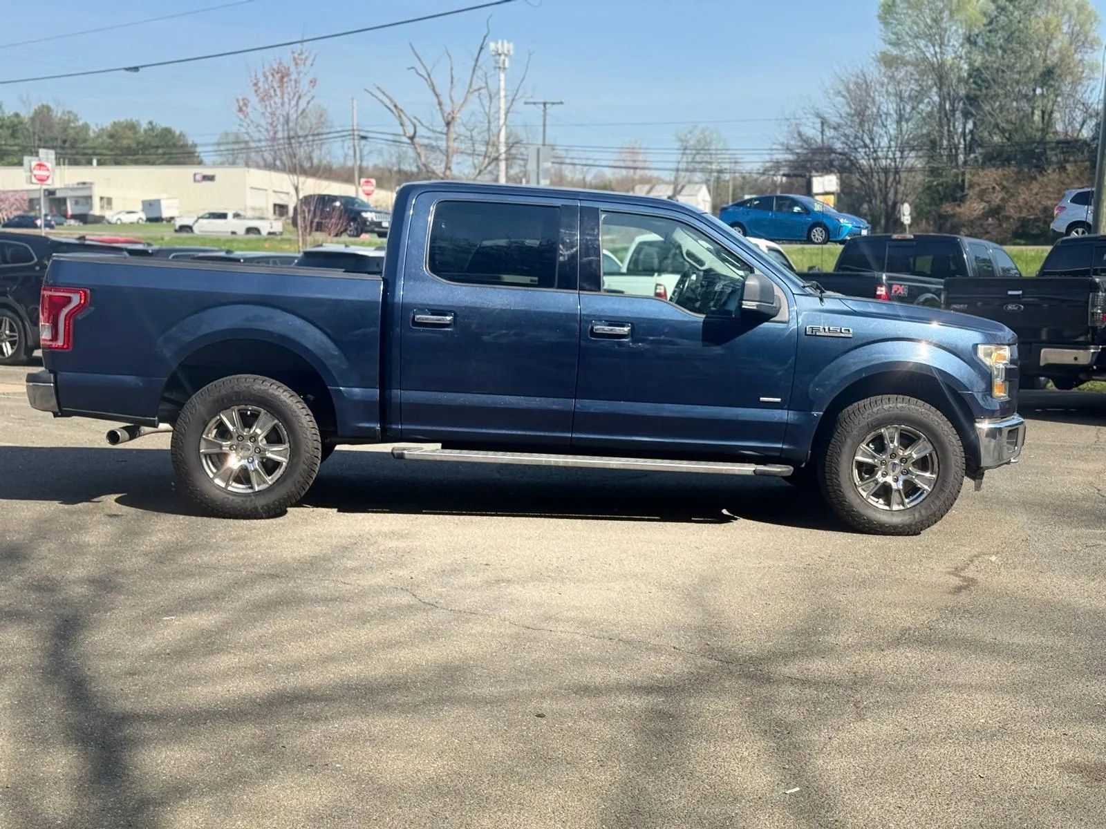 Used 2016 Ford F150 XLT w/ Equipment Group 301A Mid AWD/4WD image 8