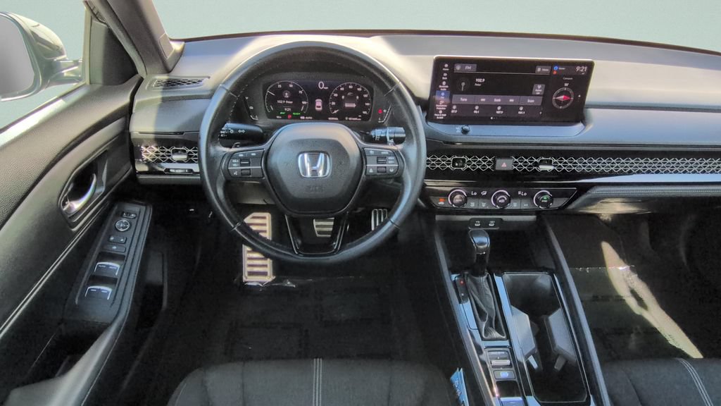 Used 2024 Honda Accord Sport image 11