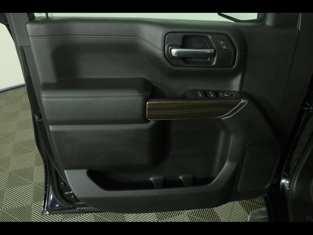 Used 2019 Chevrolet Silverado 1500 LT w/ All-Star Edition AWD/4WD image 17