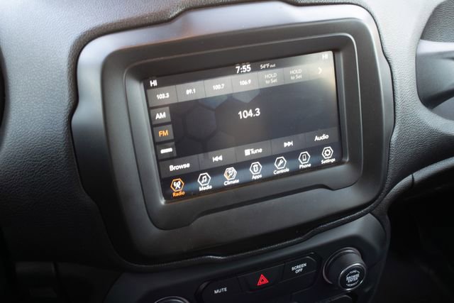 Used 2018 Jeep Renegade Limited w/ Trailer Tow Group AWD/4WD image 27