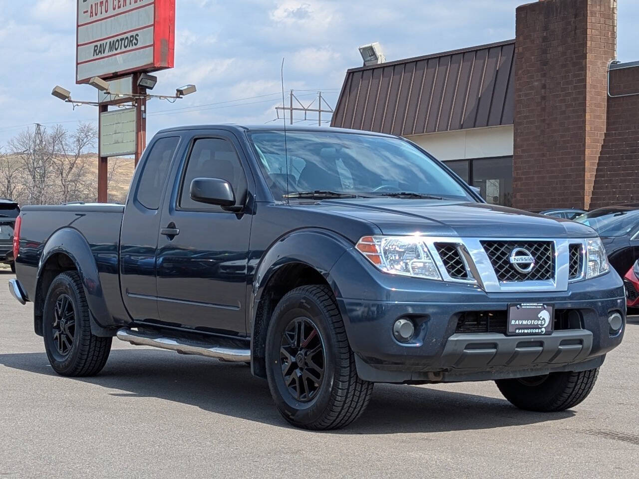 Used 2019 Nissan Frontier SV AWD/4WD image 6