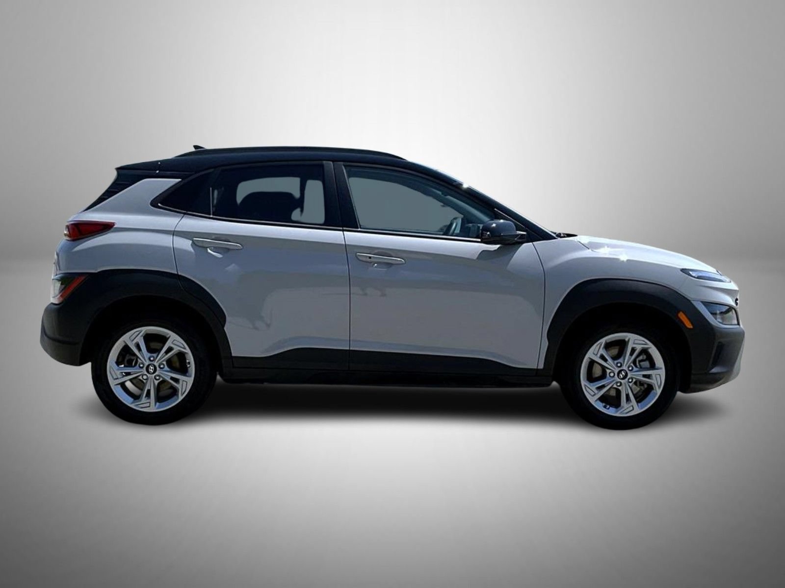 Certified 2023 Hyundai Kona SEL w/ Cargo Package AWD/4WD image 4