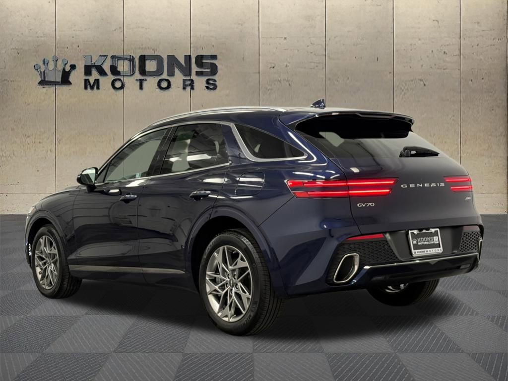 Used 2025 Genesis GV70 2.5T AWD/4WD image 6