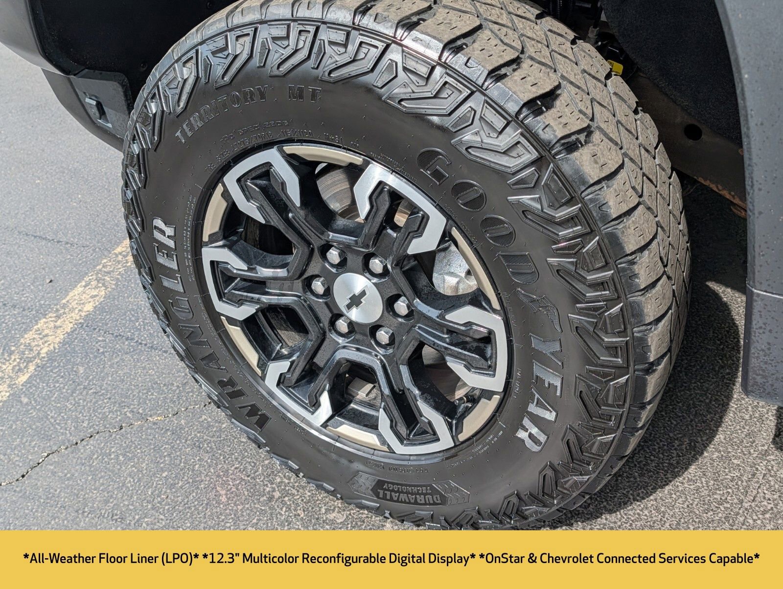 Used 2024 Chevrolet Silverado 1500 ZR2 w/ Technology Package AWD/4WD image 27
