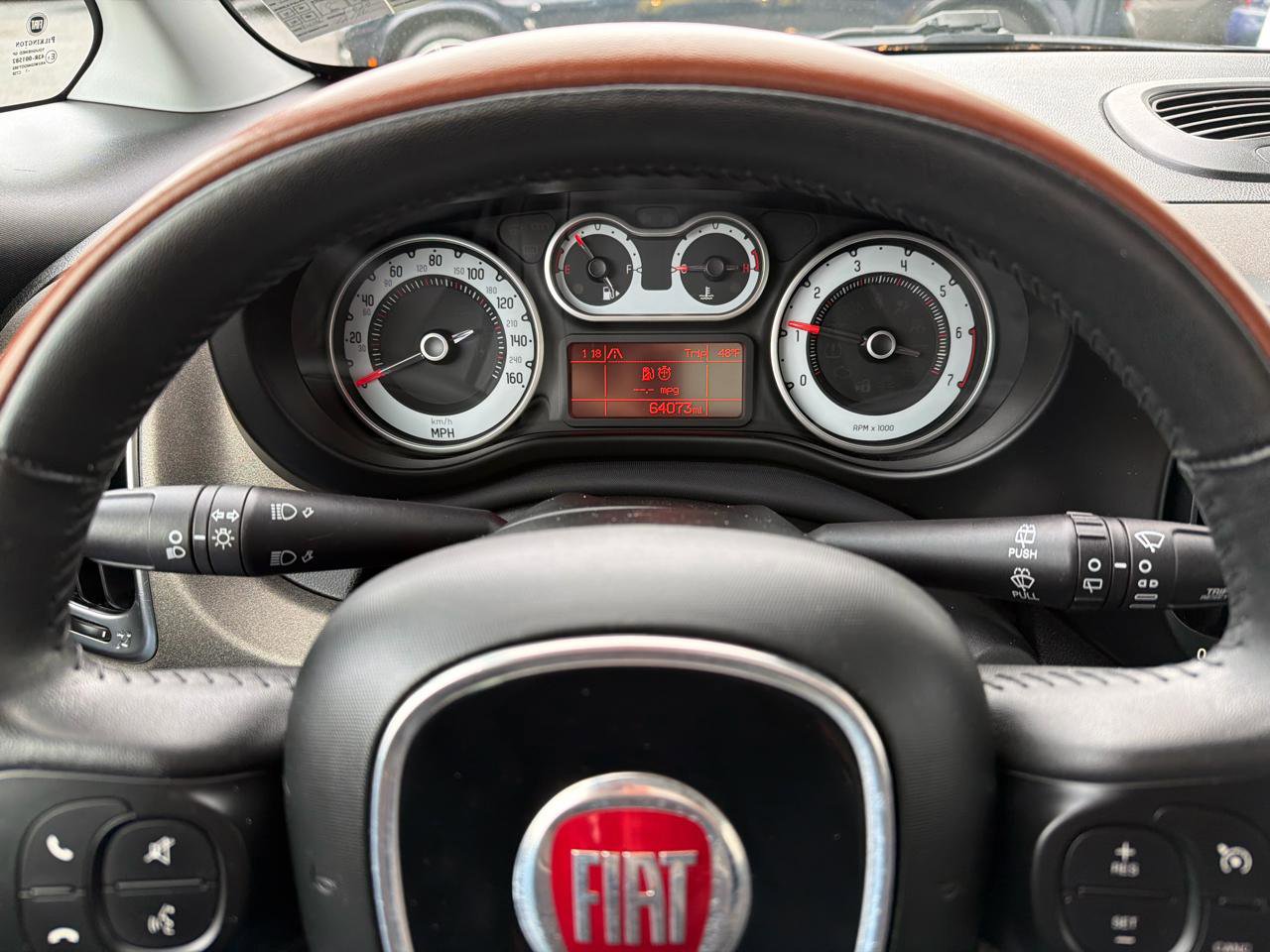 Used 2014 FIAT 500L Trekking w/ Popular Equipment Group FWD image 22