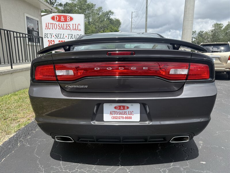 Used 2014 Dodge Charger SXT Plus RWD image 6