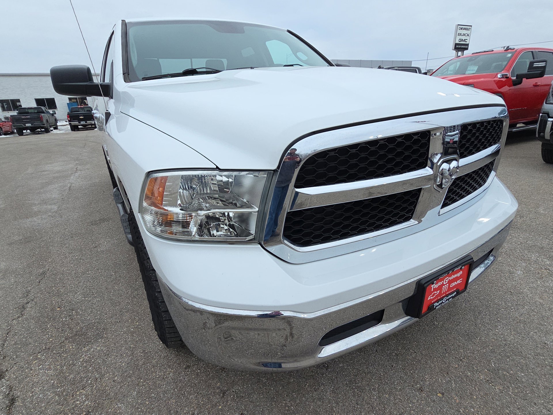 Used 2018 RAM 1500 Classic SLT image 12