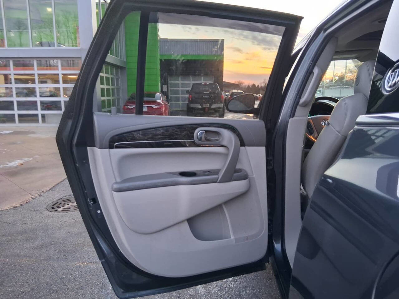 Used 2013 Buick Enclave Leather image 18