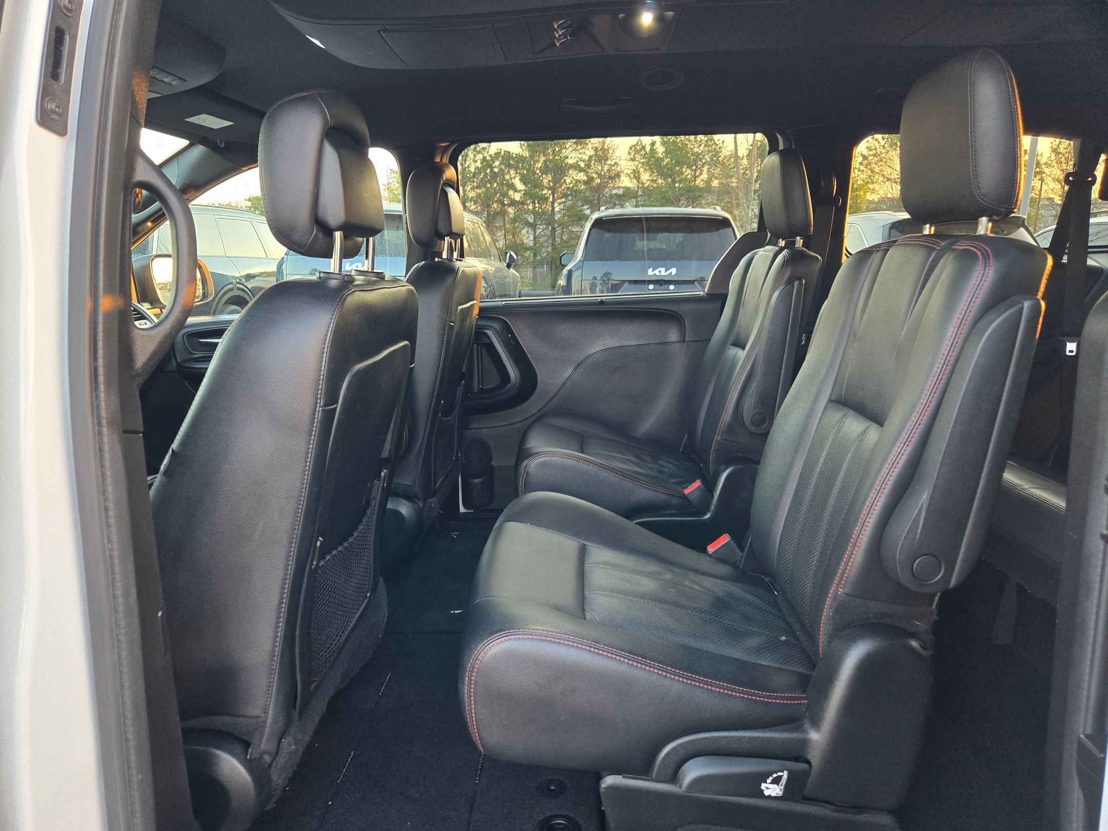 Used 2019 Dodge Grand Caravan GT FWD image 36