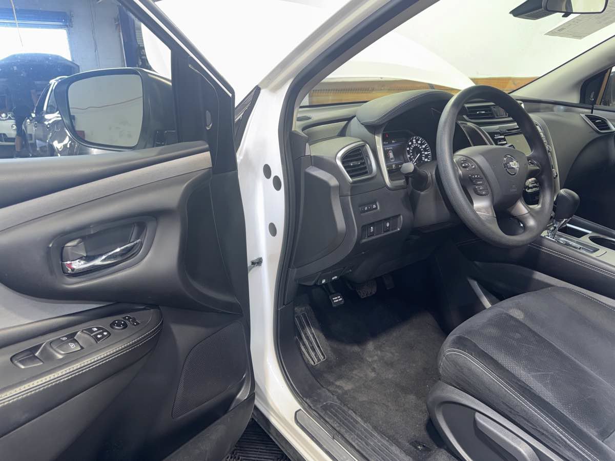 Used 2021 Nissan Murano S FWD image 15