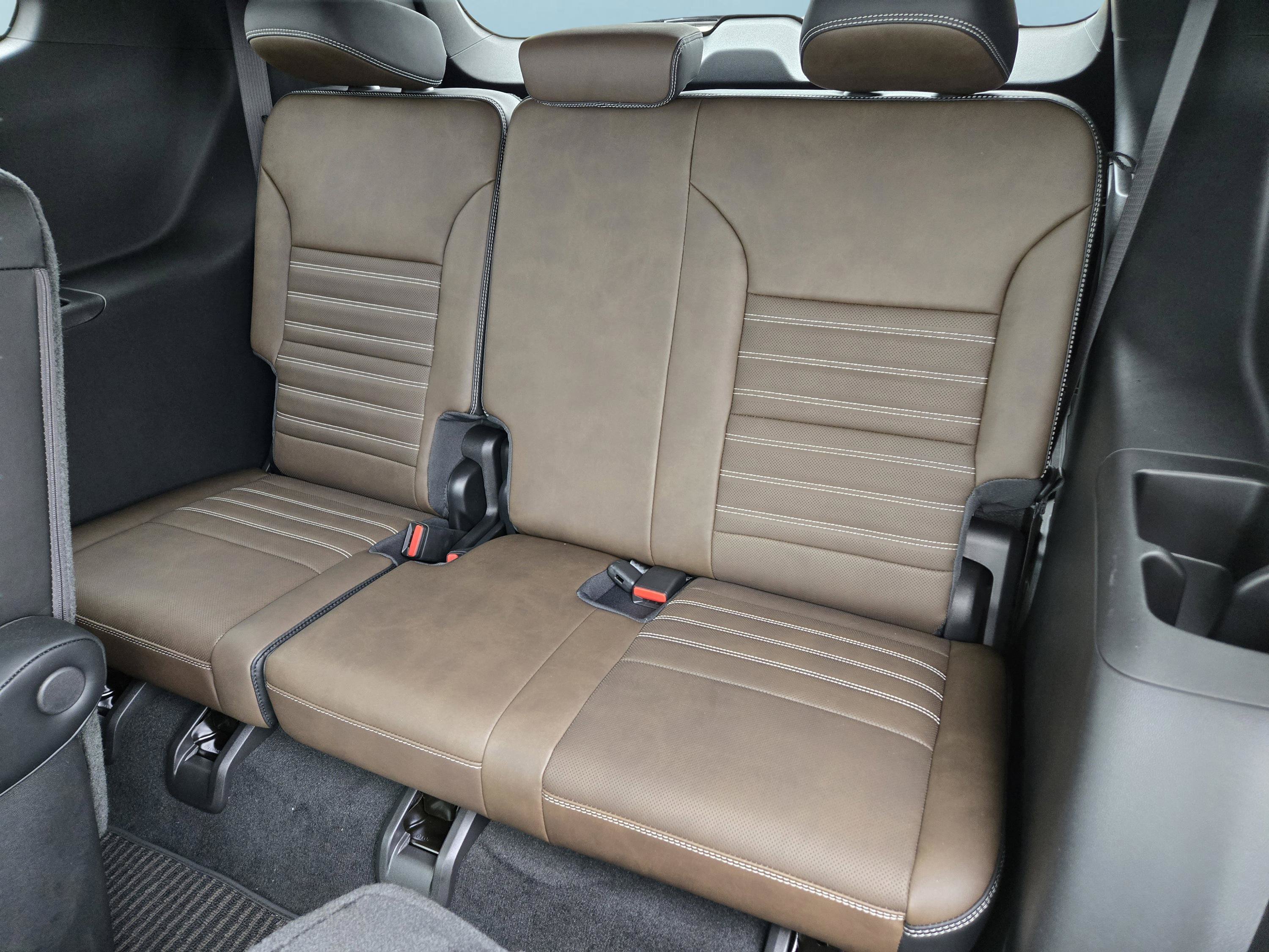 Used 2026 GMC Acadia Denali Ultimate FWD image 18
