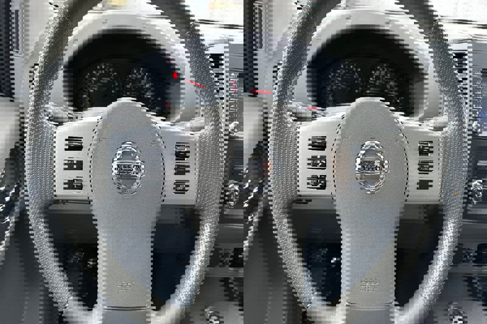 Used 2020 Nissan Frontier S image 22