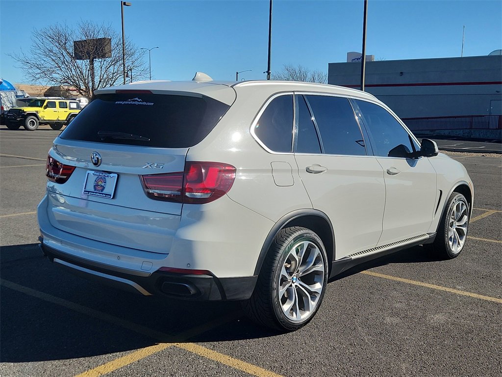 Used 2016 BMW X5 xDrive50i w/ Executive Package image 3