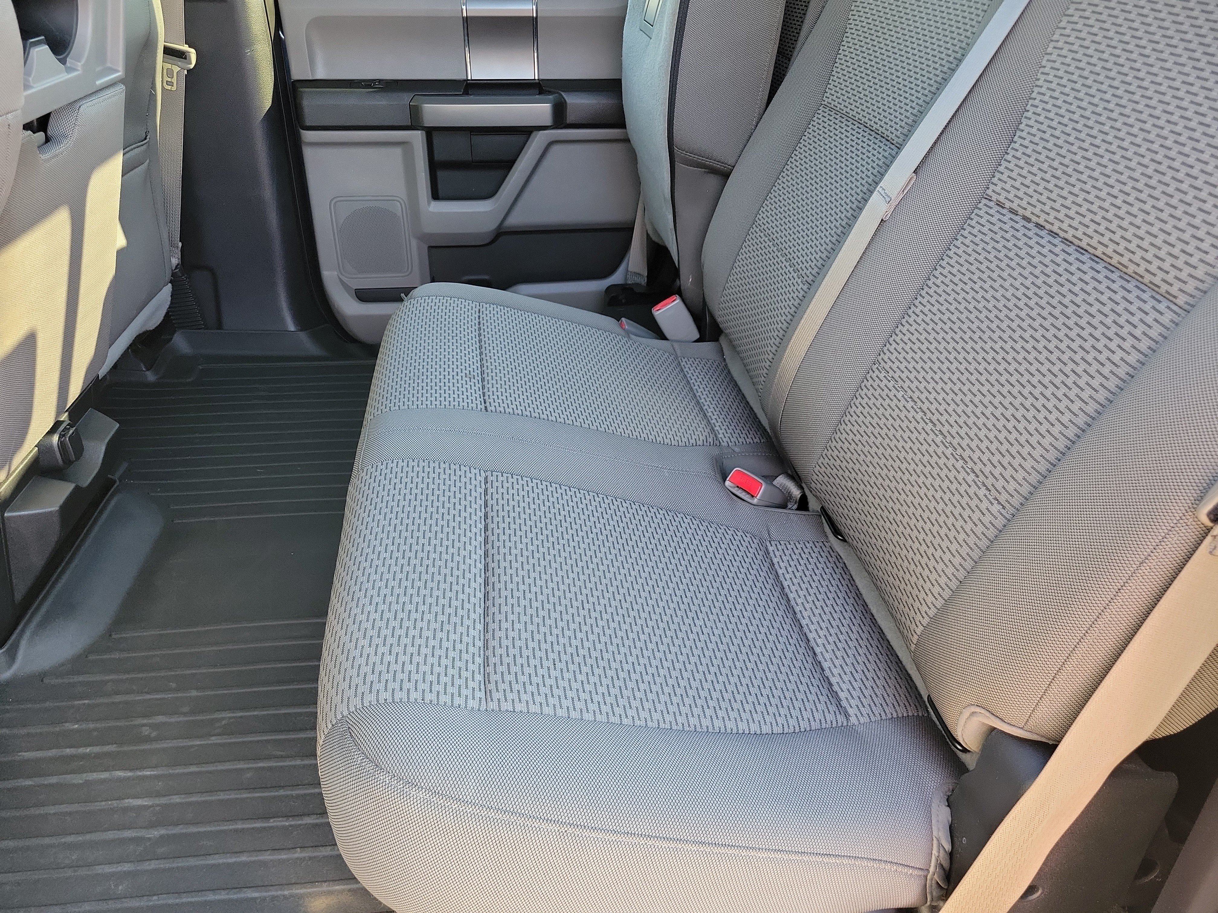 Used 2016 Ford F150 XLT w/ Equipment Group 302A Luxury AWD/4WD image 12