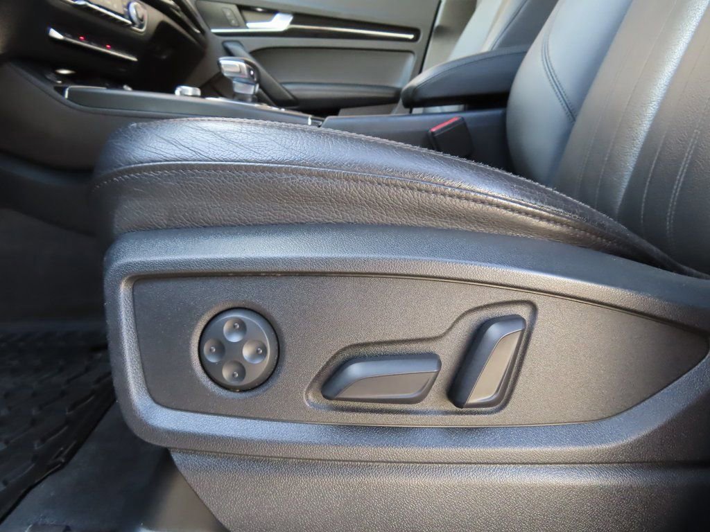 Used 2019 Audi Q5 2.0T Premium Plus image 8