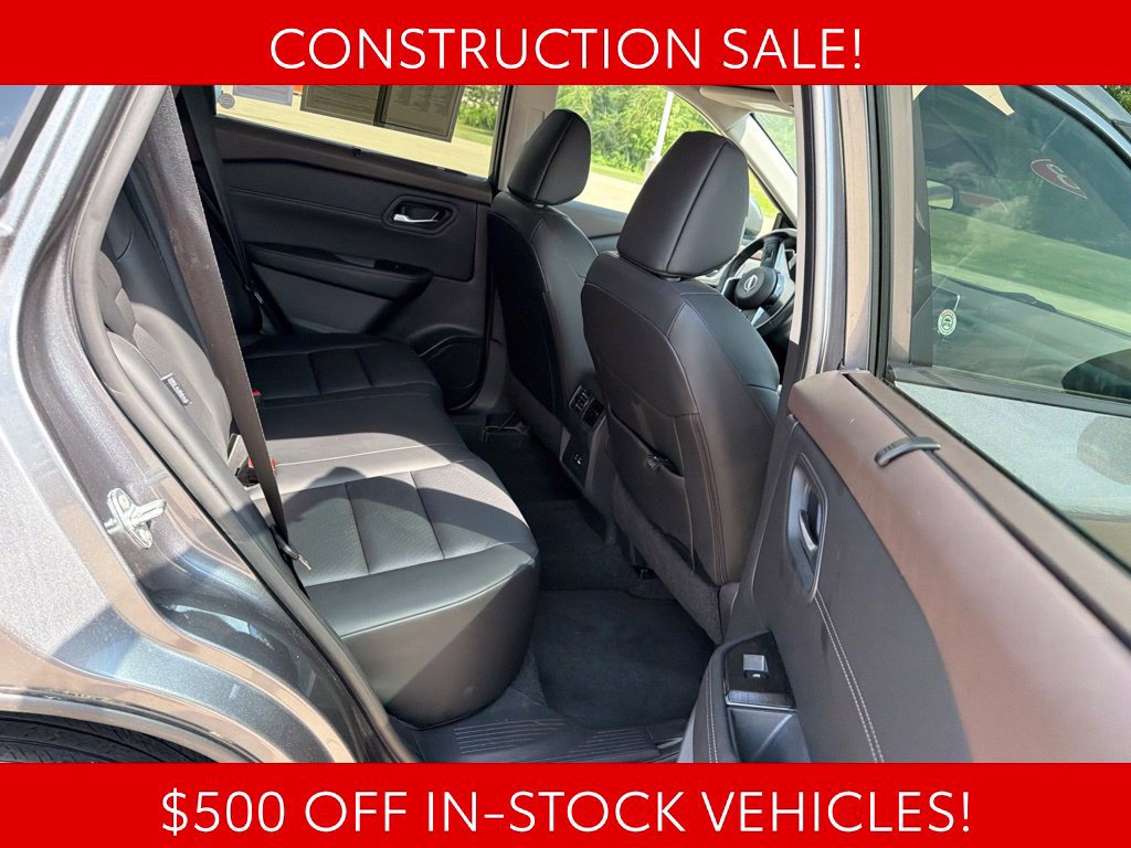 Used 2023 Nissan Rogue SV w/ SV Premium B Package AWD/4WD image 18