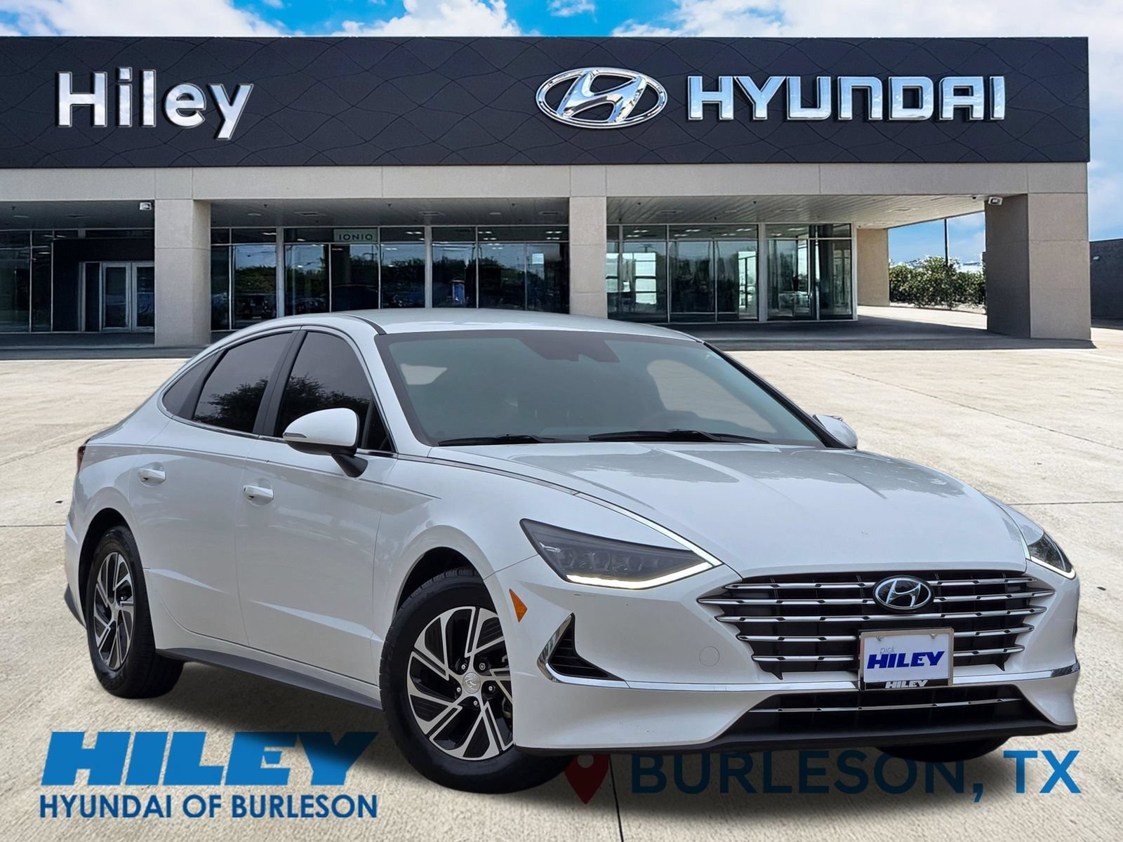 Used 2023 Hyundai Sonata Blue w/ Cargo Package FWD video 2
