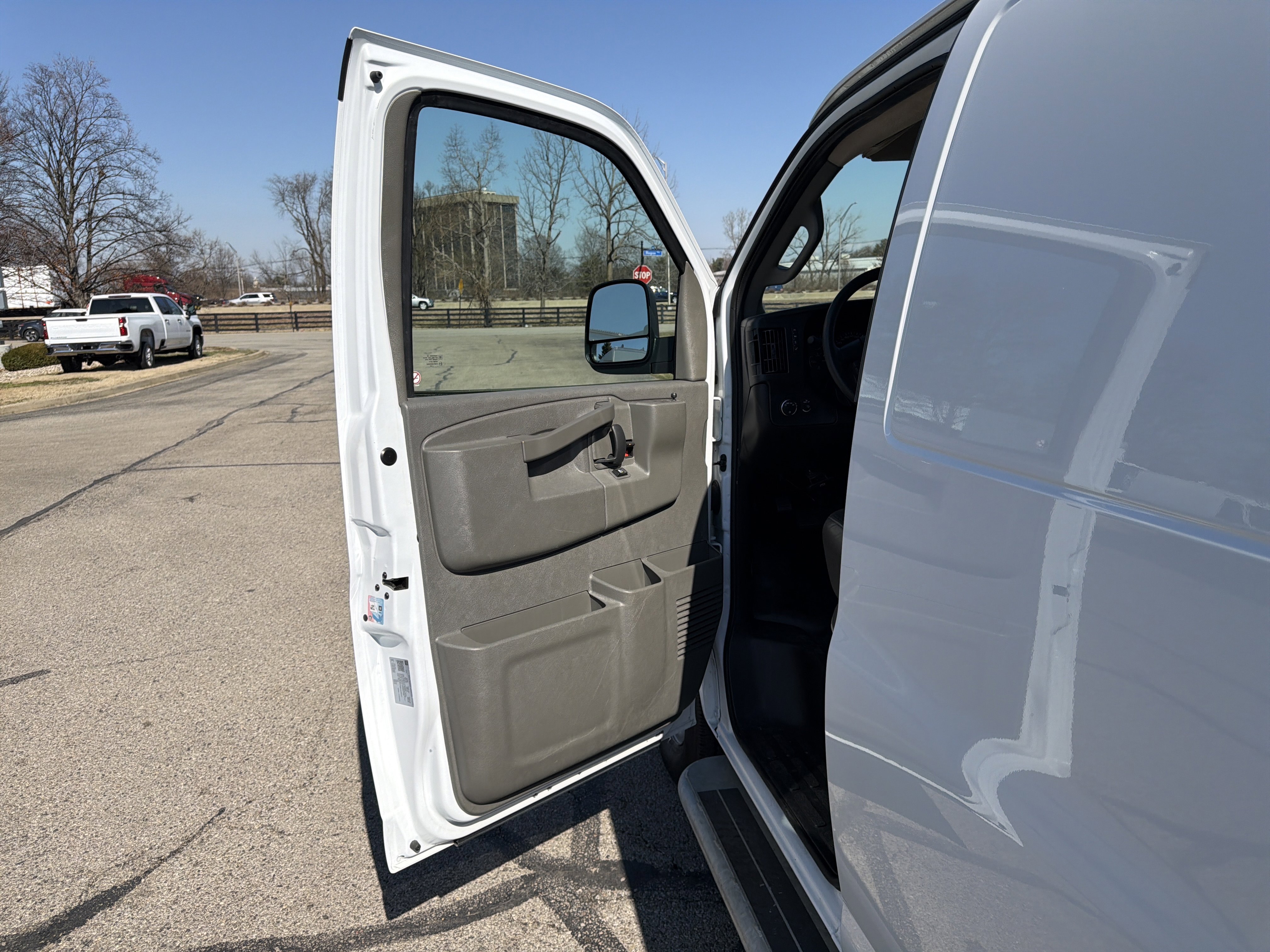 Used 2024 Chevrolet Express 2500 w/ Driver Convenience Package image 10