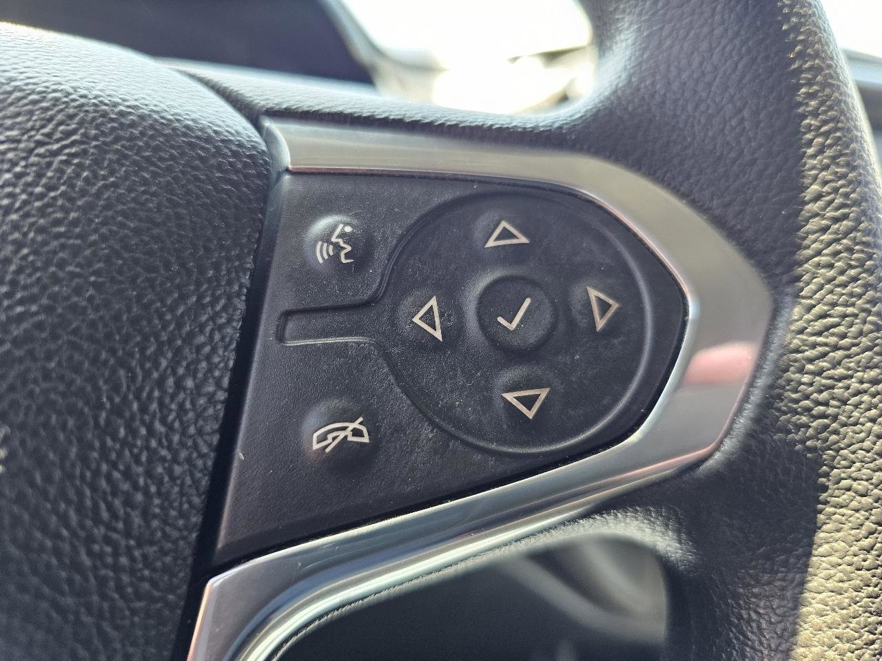 Used 2019 Chevrolet Traverse LS FWD image 10