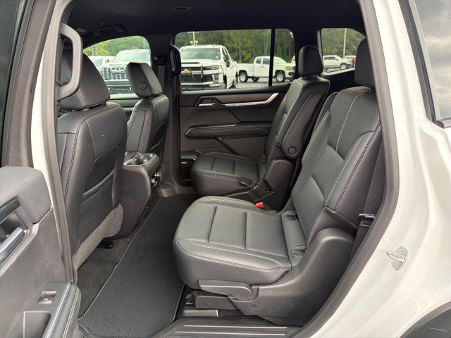 Used 2026 GMC Acadia Elevation w/ Elevation Premium Package FWD image 20