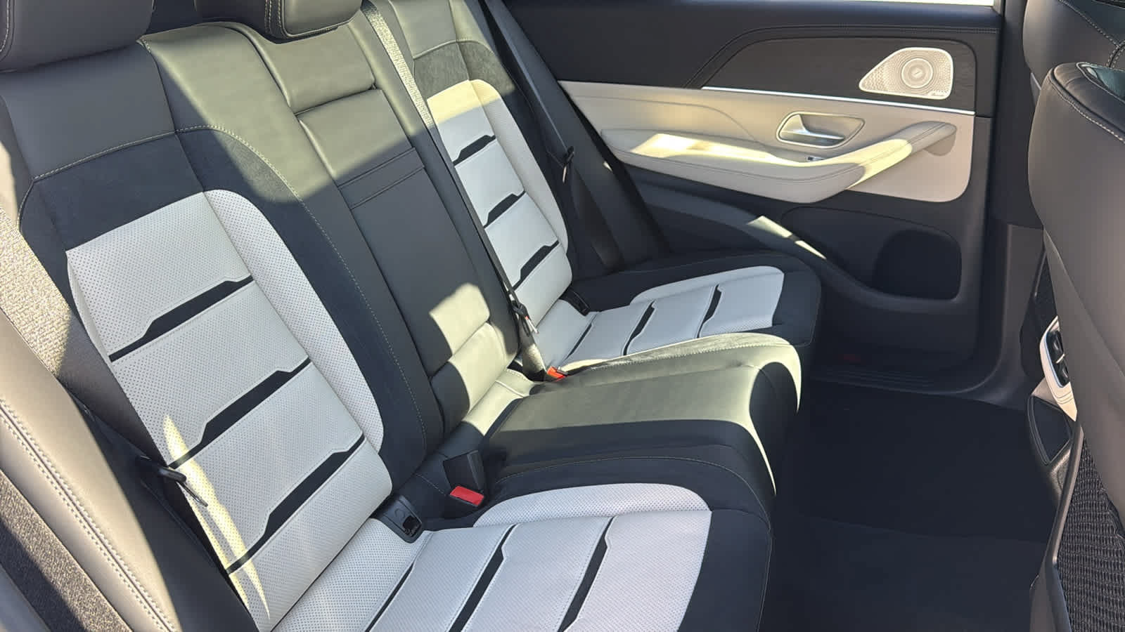 New 2026 Mercedes-Benz GLE 53 AMG 4MATIC image 34