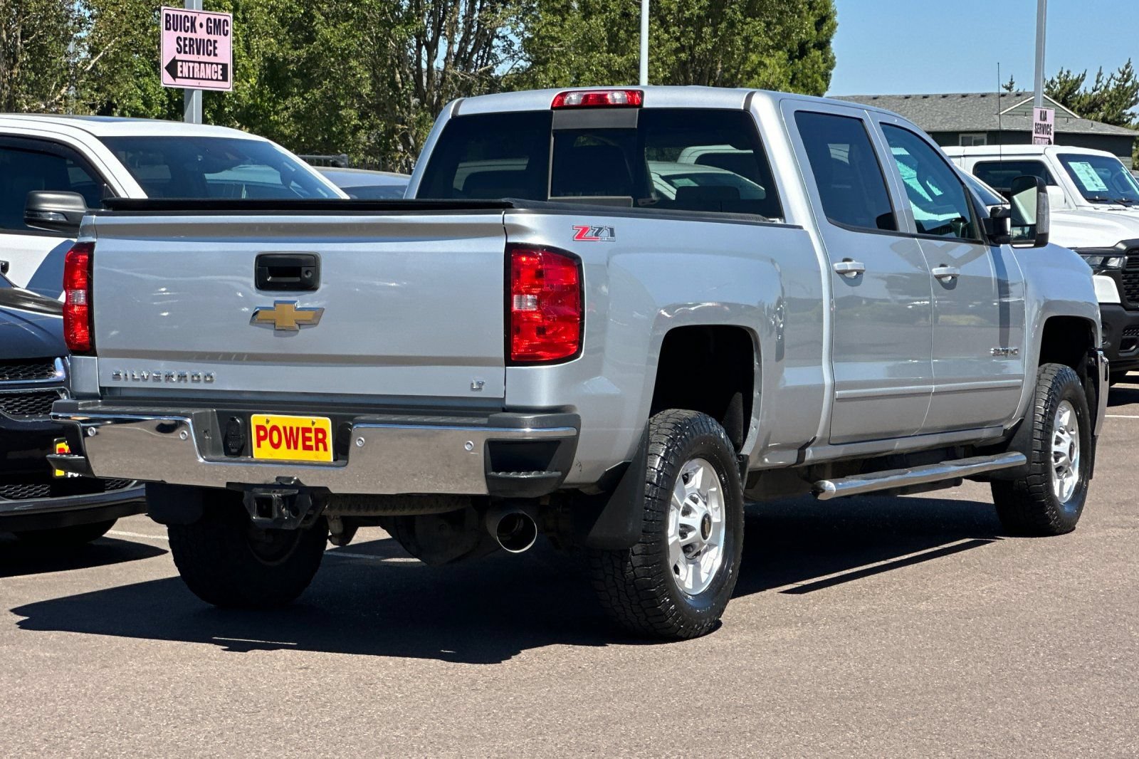 Used 2016 Chevrolet Silverado 2500 LT w/ LT Convenience Package AWD/4WD image 4