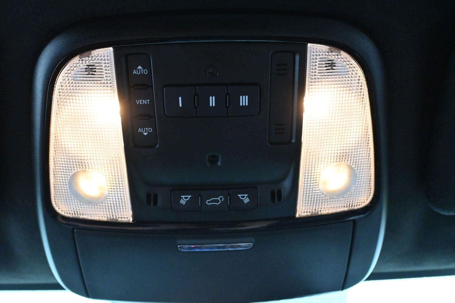 Used 2022 Dodge Durango R/T AWD/4WD image 28