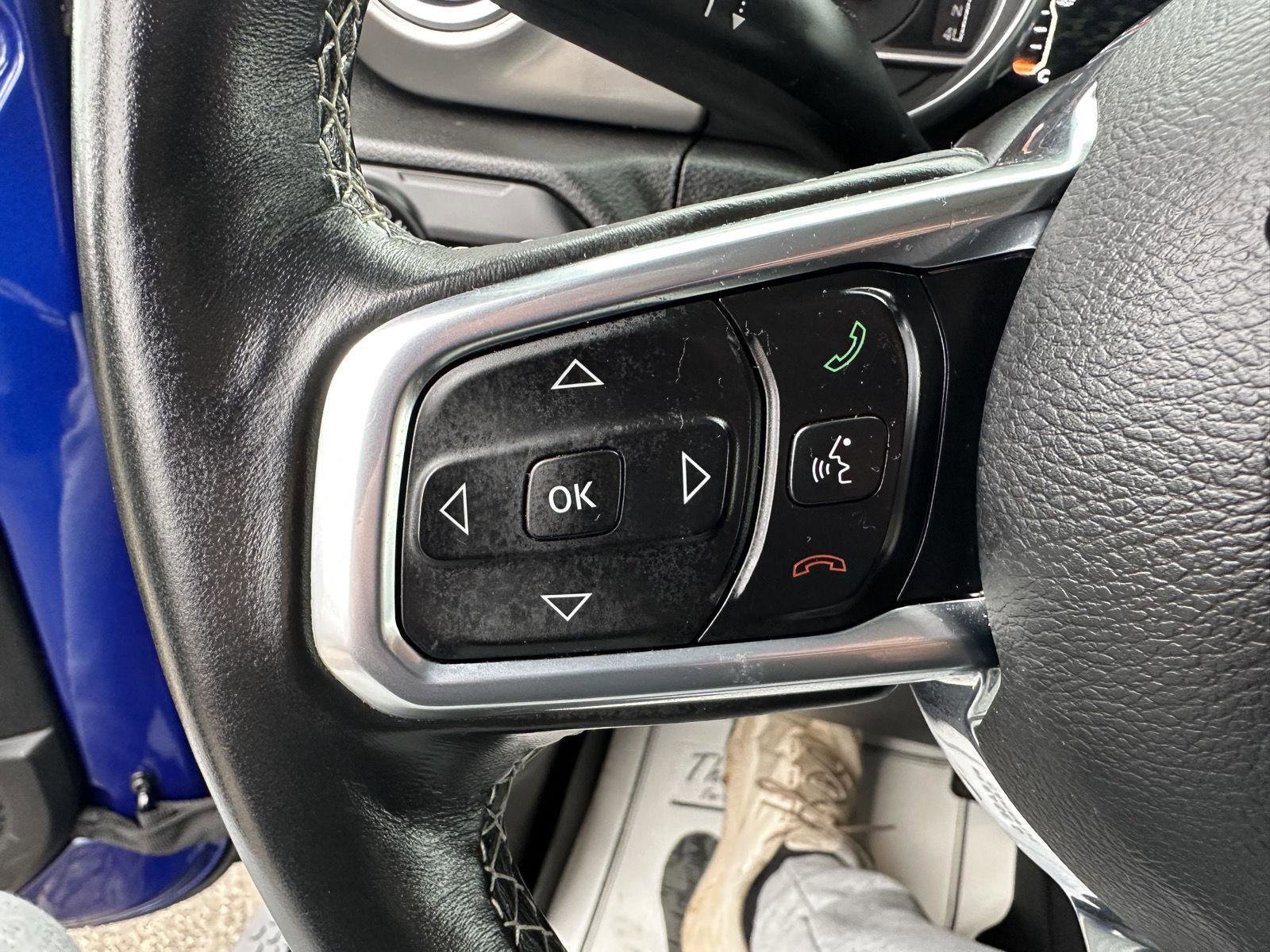 Used 2018 Jeep Wrangler Unlimited Sahara w/ Cold Weather Group image 29