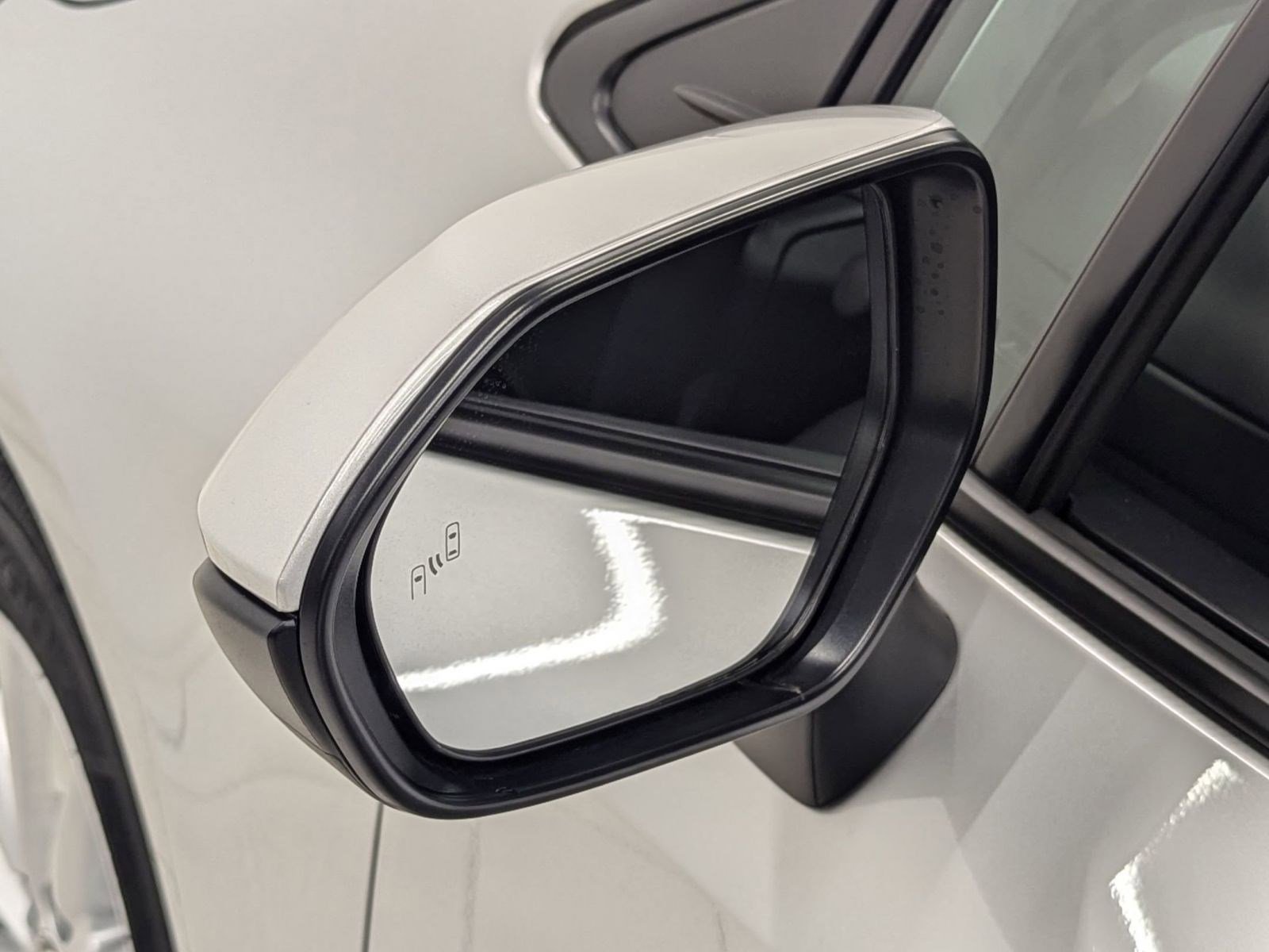 New 2026 Toyota Corolla LE image 32