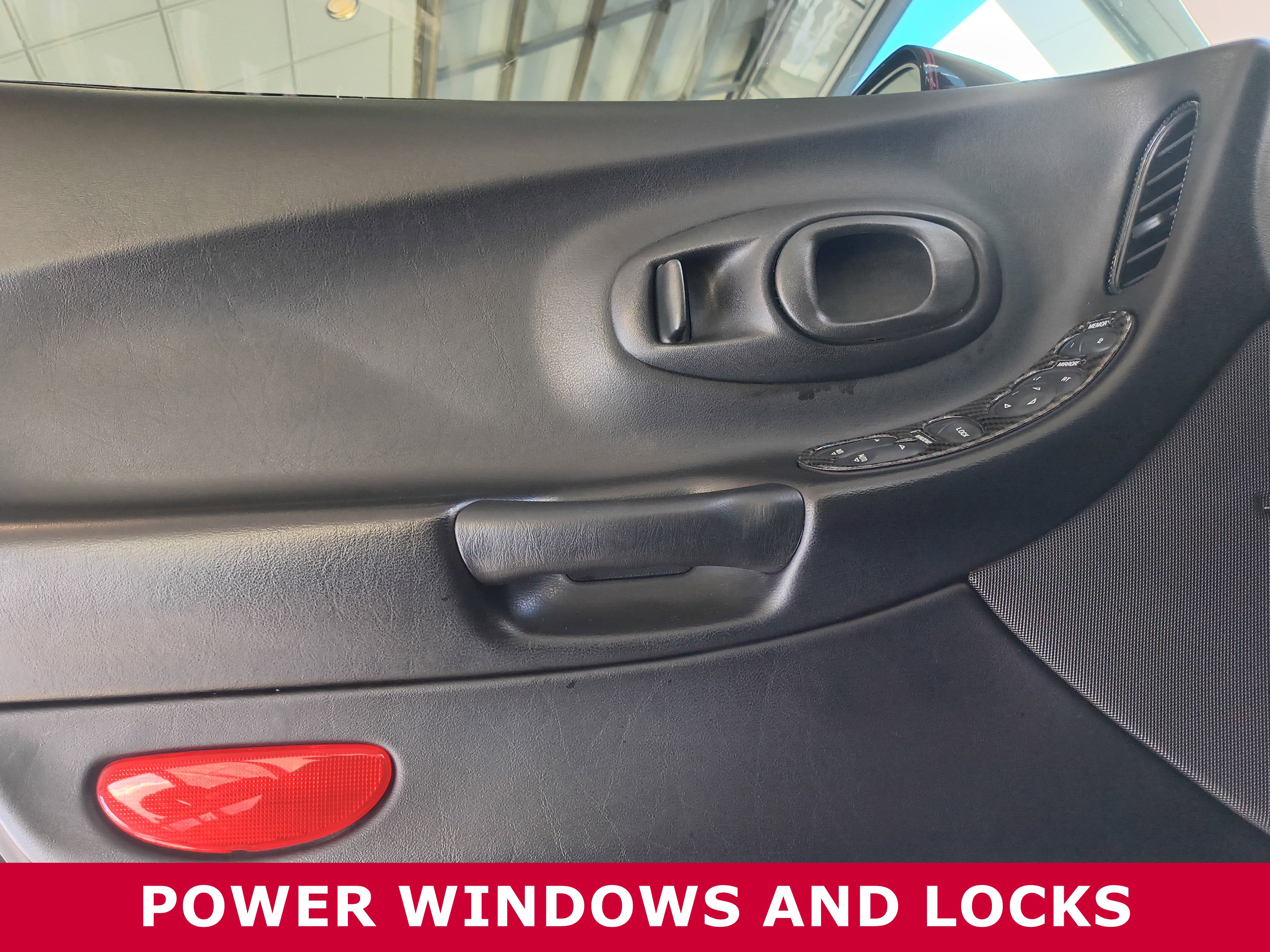 Used 2001 Chevrolet Corvette Convertible w/ Preferred Equipment Group2 image 10