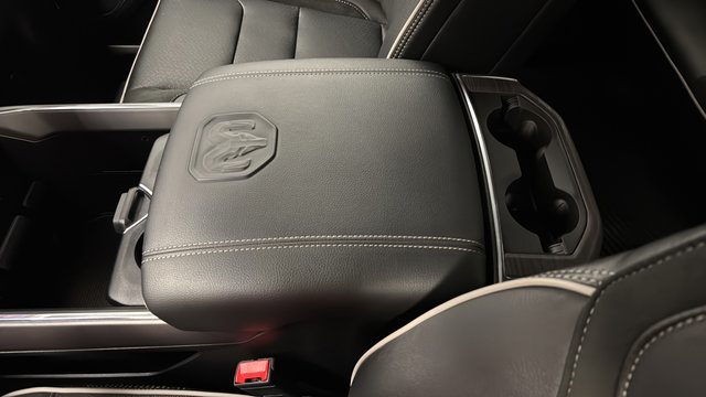 Used 2025 RAM 1500 Laramie w/ Sport Appearance Package AWD/4WD image 19