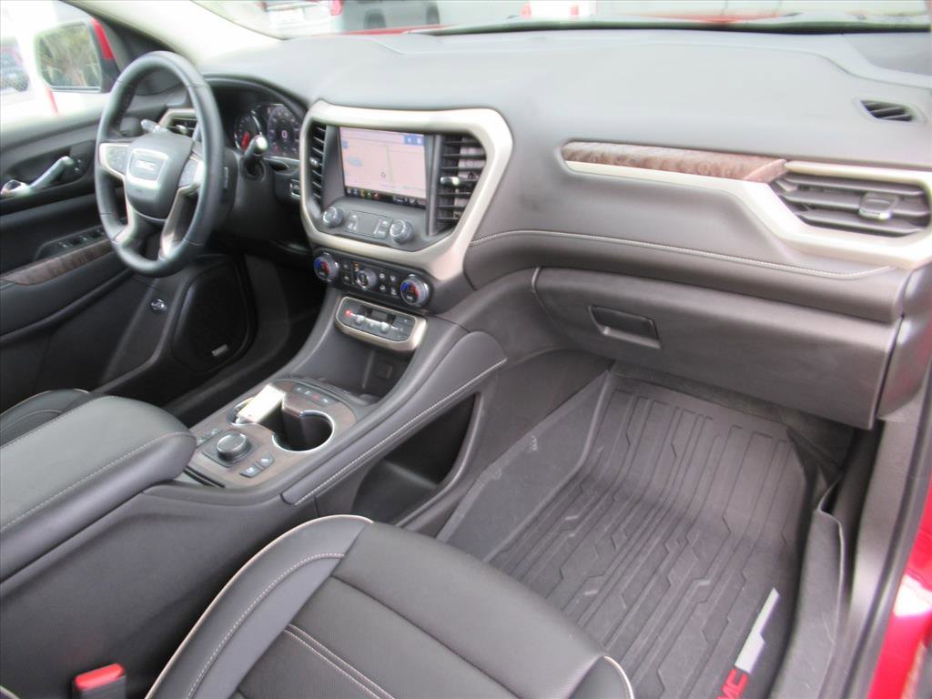 Used 2023 GMC Acadia Denali w/ Denali Ultimate Package image 10