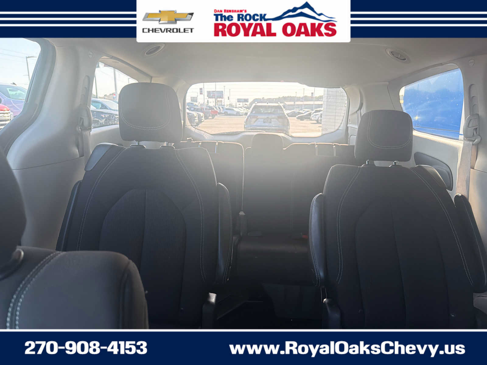 Used 2023 Chrysler Voyager LX FWD image 24