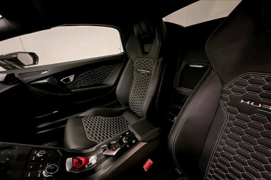 Used 2018 Lamborghini Huracan LP 580-2 image 25