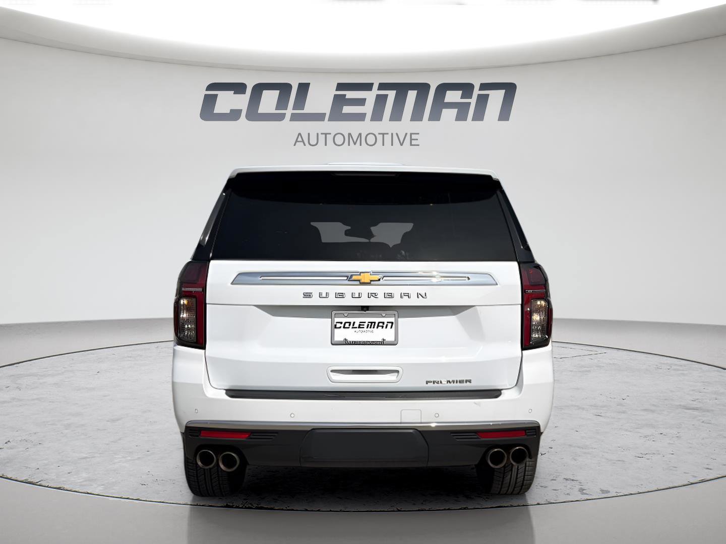 Used 2023 Chevrolet Suburban Premier image 4