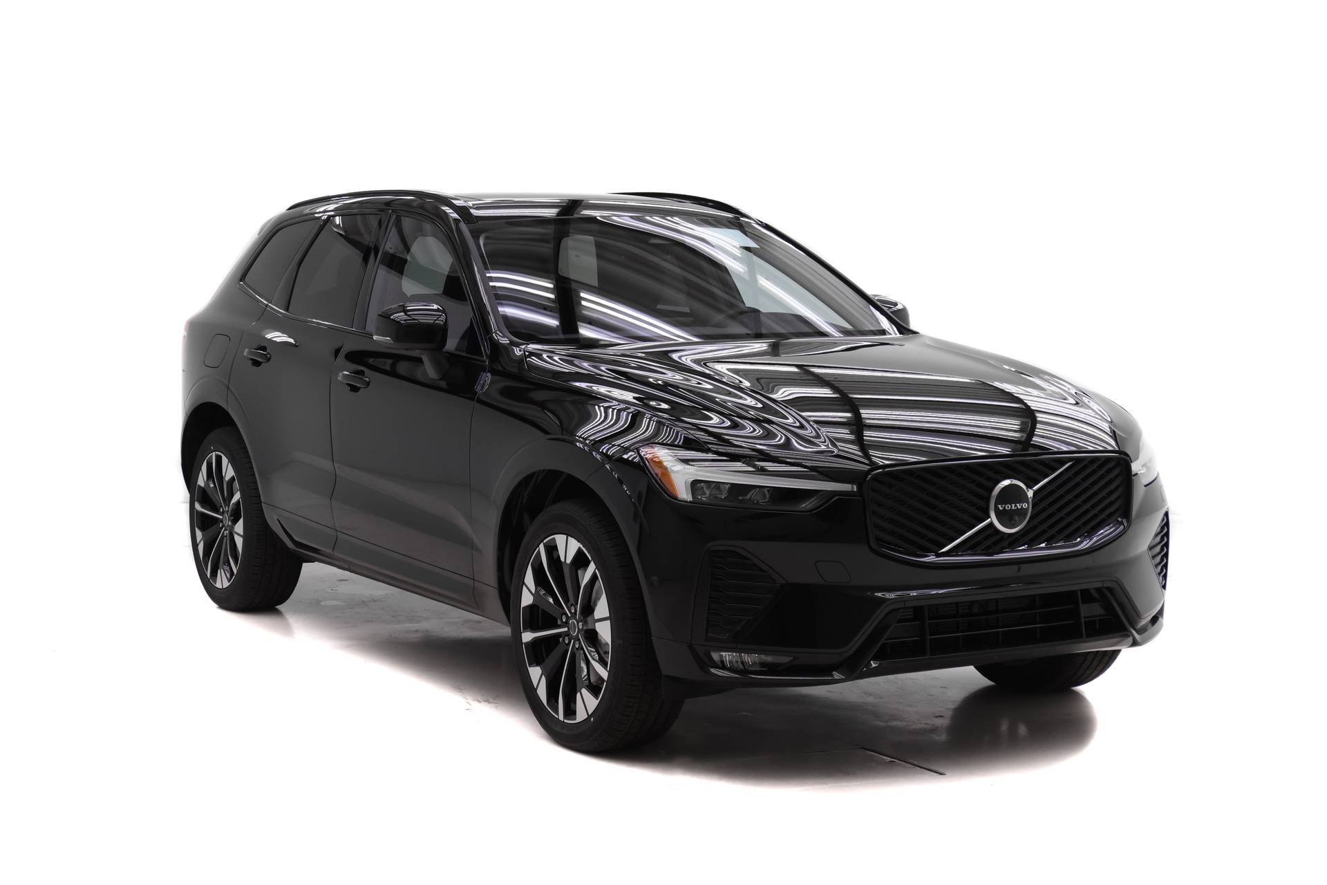 New 2026 Volvo XC60 B5 Plus w/ Protection Package Premier image 2