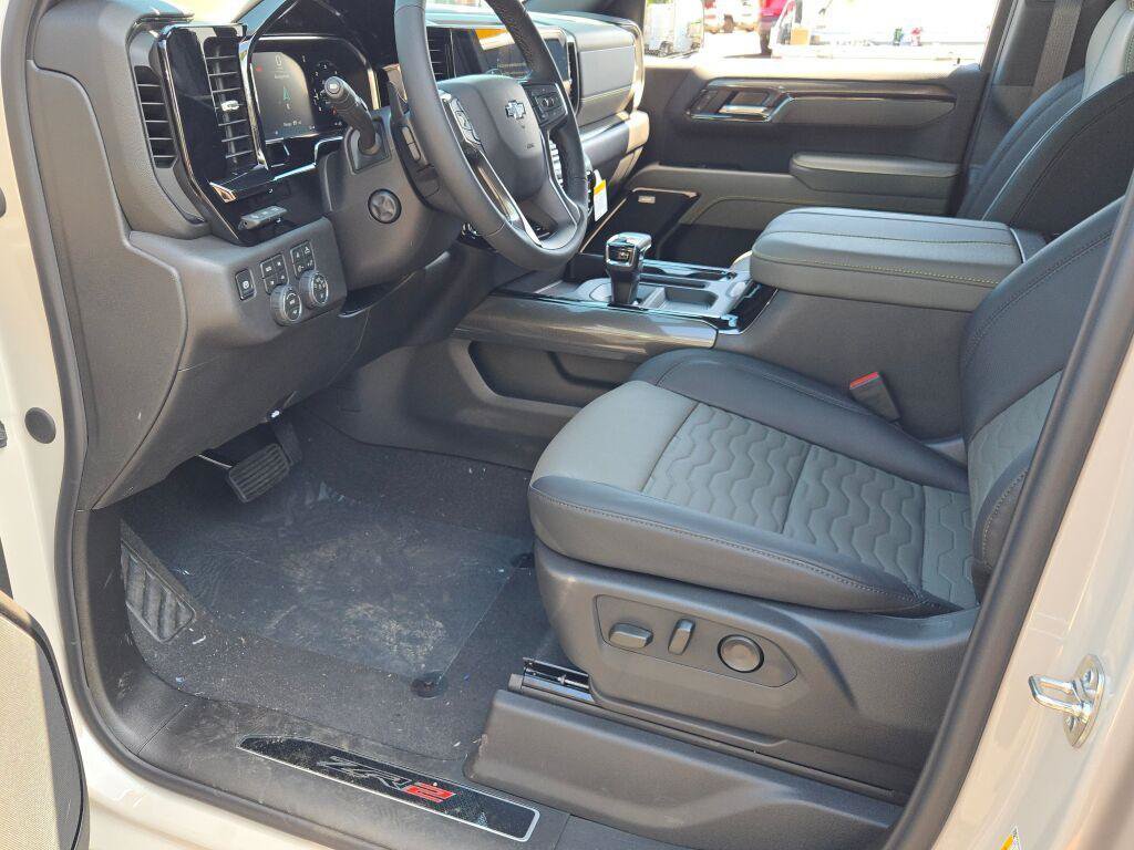New 2026 Chevrolet Silverado 1500 ZR2 w/ LPO, Dark Essentials Package AWD/4WD image 25